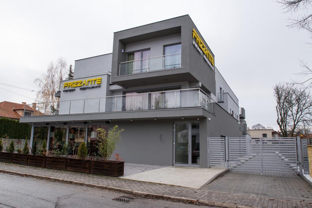 Guest House Frizzante Turčianske Teplice المظهر الخارجي الصورة